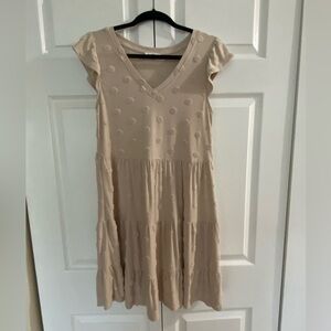 Cute cream dress. Size Small